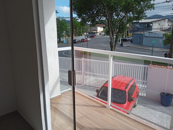 Casa de Vila com 2 Quartos à Venda ou Locação, 55 m² em Centro - Bertioga
