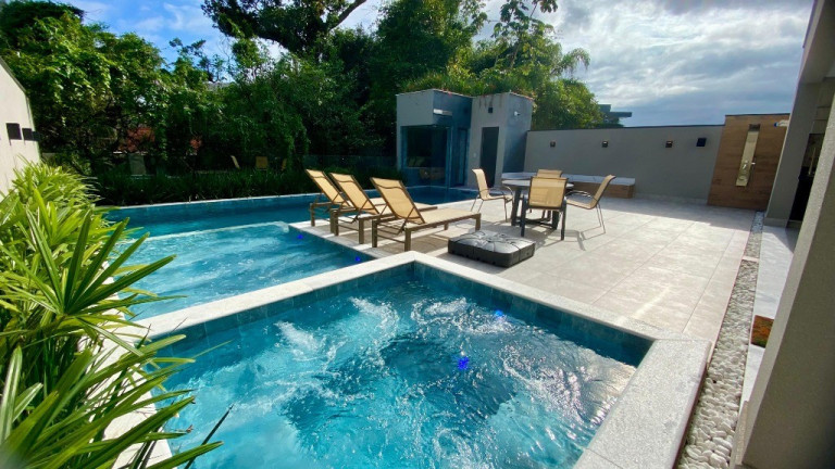 Casa com 6 Quartos à Venda, 403 m² em Riviera - Bertioga