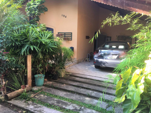 Imagem Casa com 3 Quartos à Venda, 180 m² em Vila Guilhermina - Praia Grande