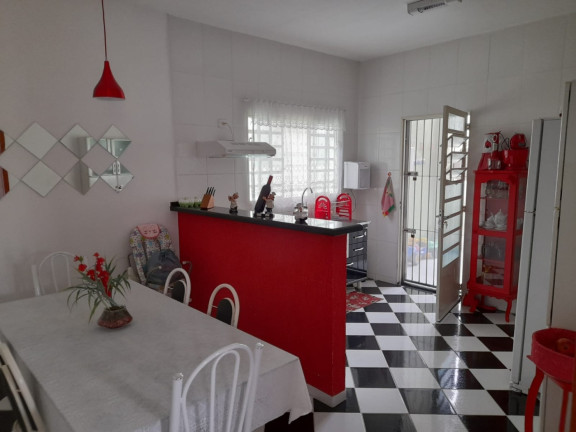 Imagem Casa com 3 Quartos à Venda, 300 m² em Residencial Maricá - Pindamonhangaba