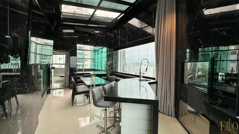 Imagem Cobertura com 4 Quartos à Venda, 280 m² em Centro - Balneário Camboriú