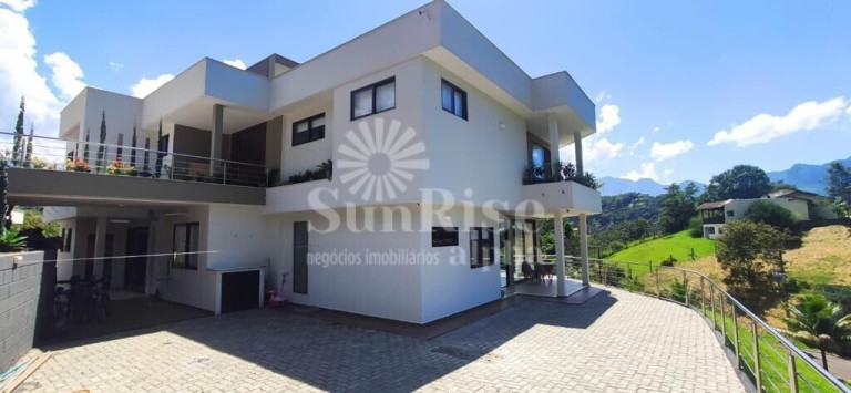 Imagem Casa com 7 Quartos à Venda, 764 m² em Centro - Cachoeiras De Macacu