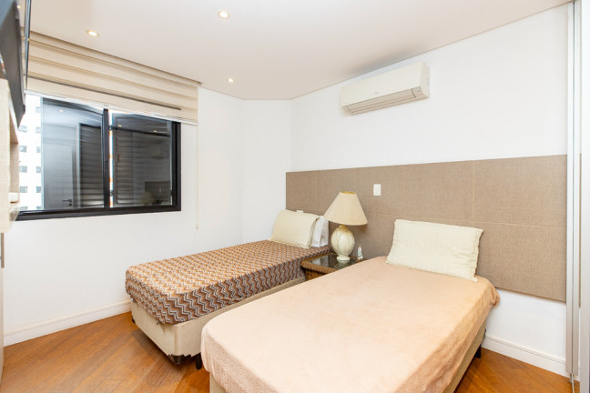 Imagem Imóvel com 3 Quartos à Venda, 166 m² em Brooklin Paulista - São Paulo Imagem Imóvel com 3 Quartos à Venda, 166 m² em Brooklin Paulista - São Paulo