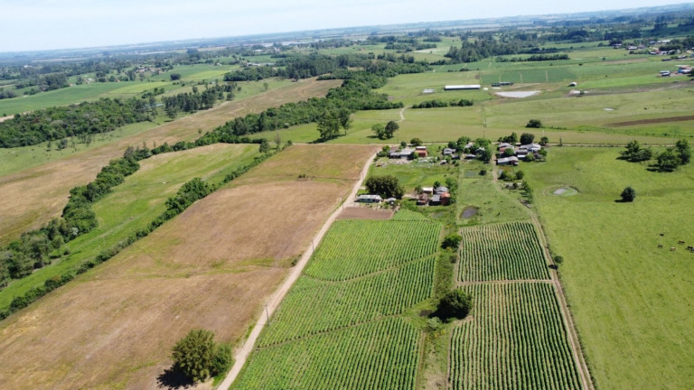 Imagem Chácara com 2 Quartos à Venda, 68.000 m² em Zona Rural - Vale Do Sol Imagem Chácara com 2 Quartos à Venda, 68.000 m² em Zona Rural - Vale Do Sol