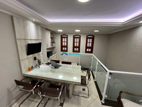 Imagem Casa à Venda, 235 m² em Centro - Jundiaí Imagem Casa à Venda, 235 m² em Centro - Jundiaí