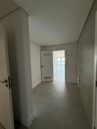 Imagem Apartamento com 3 Quartos à Venda, 199 m² em Centro - Balneário Piçarras Imagem Apartamento com 3 Quartos à Venda, 199 m² em Centro - Balneário Piçarras