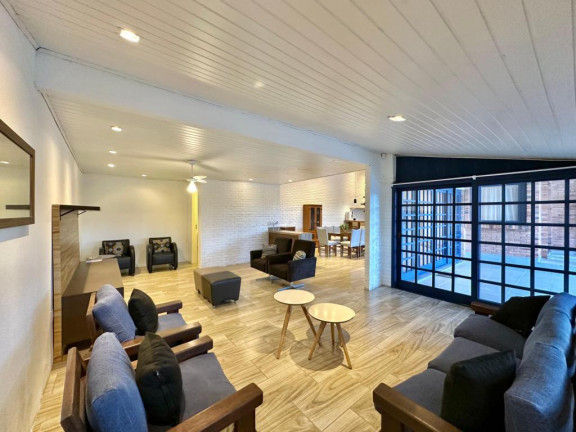 Imagem Casa com 3 Quartos à Venda, 197 m² em Centro - Capao Da Canoa