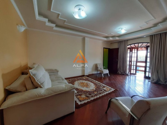 Imagem Casa com 4 Quartos à Venda, 380 m²