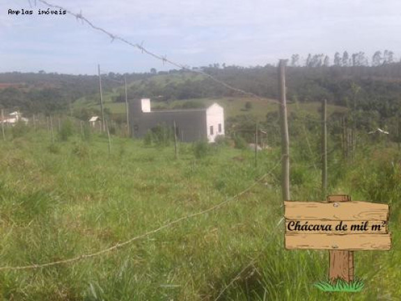 Chácara à Venda, 1.000 m² em Jardim Serra Azul - Mateus Leme