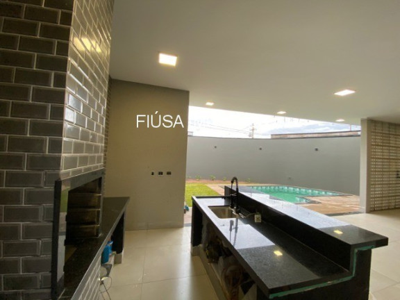 Imagem Casa com 3 Quartos à Venda,  em Aeroporto - Batatais