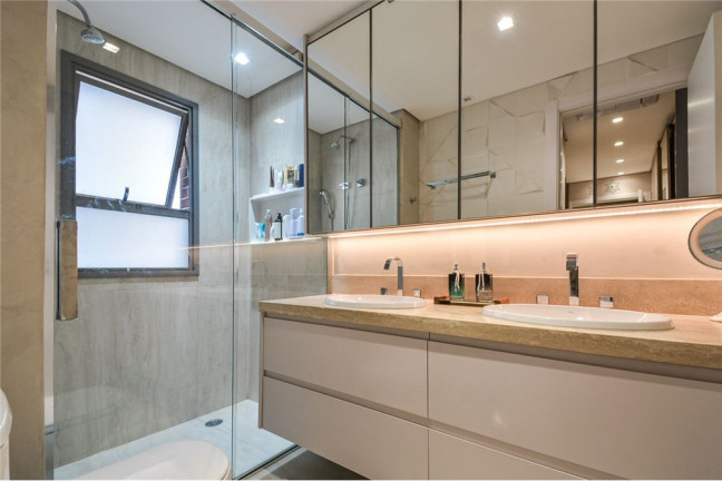 Imagem Imóvel com 3 Quartos à Venda, em Mirandópolis - São Paulo Imagem Imóvel com 3 Quartos à Venda, em Mirandópolis - São Paulo