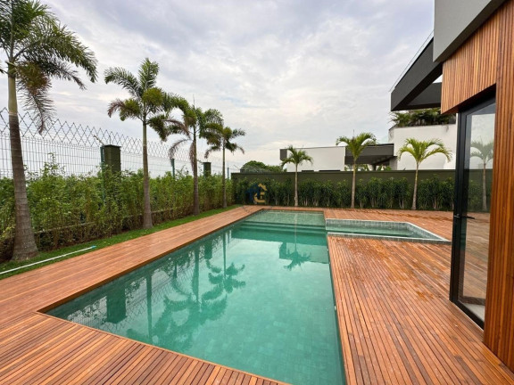 Imagem Casa de Condomínio com 5 Quartos à Venda, em Barra Da Tijuca - Rio De Janeiro Imagem Casa de Condomínio com 5 Quartos à Venda, em Barra Da Tijuca - Rio De Janeiro
