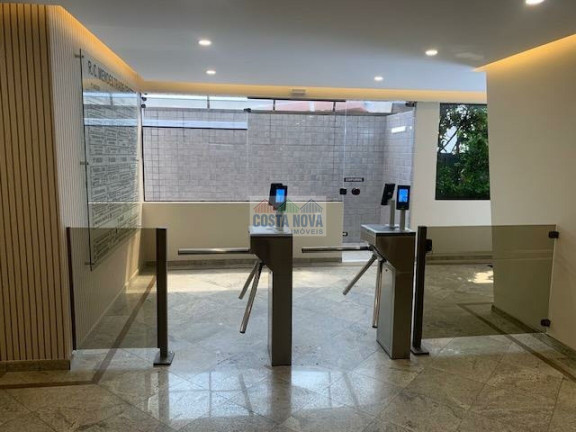 Imóvel Comercial à Venda, 44 m² em Boqueirão - Santos