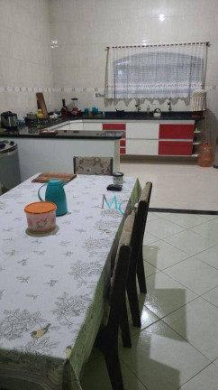 Imagem Casa com 3 Quartos à Venda, 201 m² em Parque Campo Lindo - Itaguaí Imagem Casa com 3 Quartos à Venda, 201 m² em Parque Campo Lindo - Itaguaí