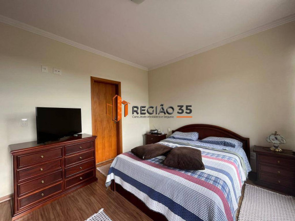 Imagem Casa com 3 Quartos à Venda, 220 m² em Jardim Centenário - Poços De Caldas Imagem Casa com 3 Quartos à Venda, 220 m² em Jardim Centenário - Poços De Caldas