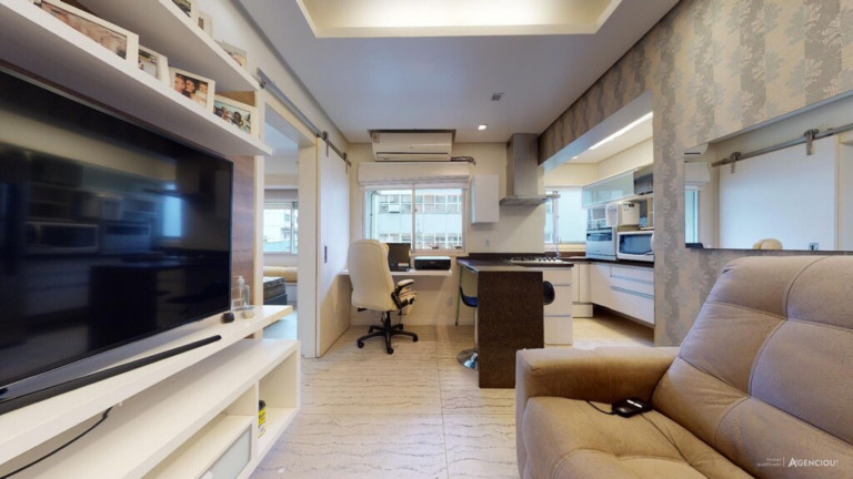 Imagem Imóvel com 1 Quarto à Venda, 37 m² em Centro Histórico - Porto Alegre Imagem Imóvel com 1 Quarto à Venda, 37 m² em Centro Histórico - Porto Alegre