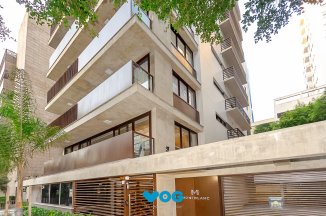 Imagem Imóvel com 3 Quartos à Venda, 184 m² em Rio Branco - Porto Alegre Imagem Imóvel com 3 Quartos à Venda, 184 m² em Rio Branco - Porto Alegre