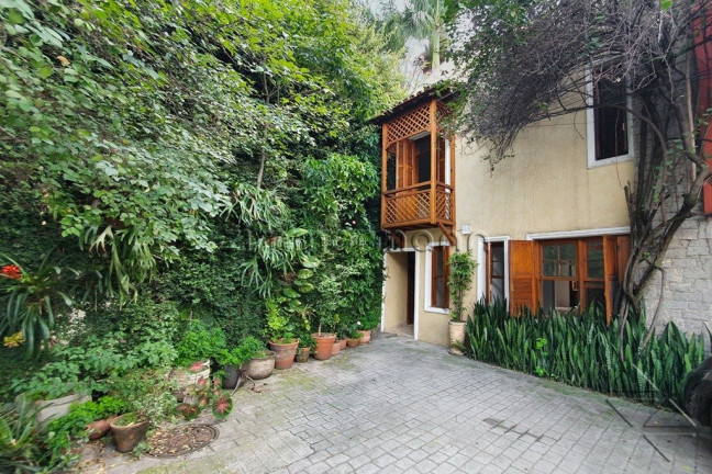 Imagem Casa com 4 Quartos à Venda, 158 m² em Jardim America - São Paulo