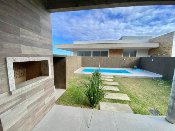 Imagem Casa com 4 Quartos à Venda, 199 m² em Araçá - Capao Da Canoa Imagem Casa com 4 Quartos à Venda, 199 m² em Araçá - Capao Da Canoa