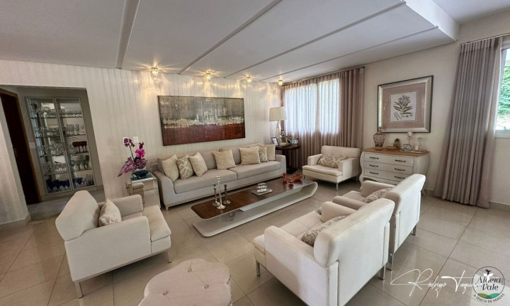 Imagem Sobrado com 5 Quartos à Venda, 393 m² em Residencial Aldeia Do Vale - Goiânia