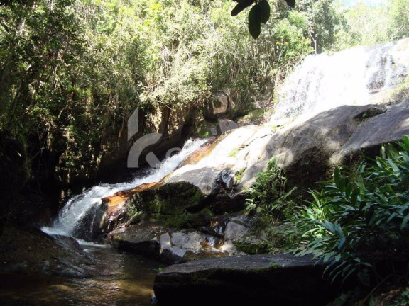 Fazenda à Venda, 600 m² em Cedro - Paraibuna