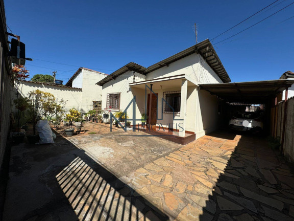 Casa com 3 Quartos à Venda, 429 m² em Setor Coimbra - Goiânia