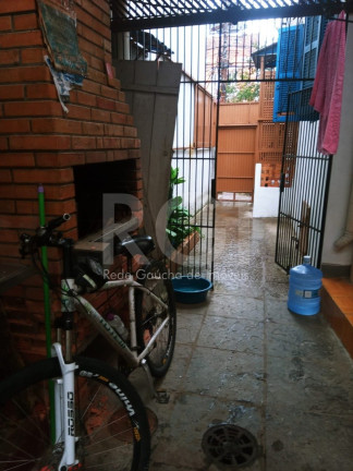 Imagem Casa com 2 Quartos à Venda, 150 m² em Cidade Baixa - Porto Alegre Imagem Casa com 2 Quartos à Venda, 150 m² em Cidade Baixa - Porto Alegre