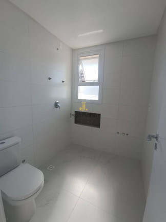 Apartamento com 3 Quartos à Venda, 135 m² em Meia Praia - Itapema