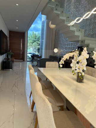 Imagem Imóvel com 4 Quartos à Venda, 347 m²