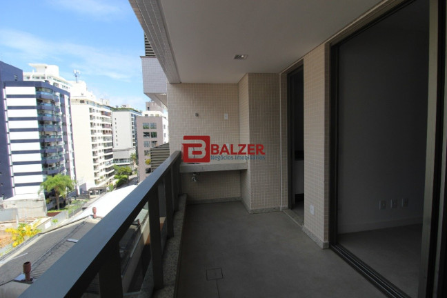 Imagem Apartamento com 3 Quartos à Venda, 136 m² em Centro - Florianópolis Imagem Apartamento com 3 Quartos à Venda, 136 m² em Centro - Florianópolis