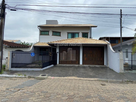 Casa com 3 Quartos à Venda, 231 m² em São João - Itajaí