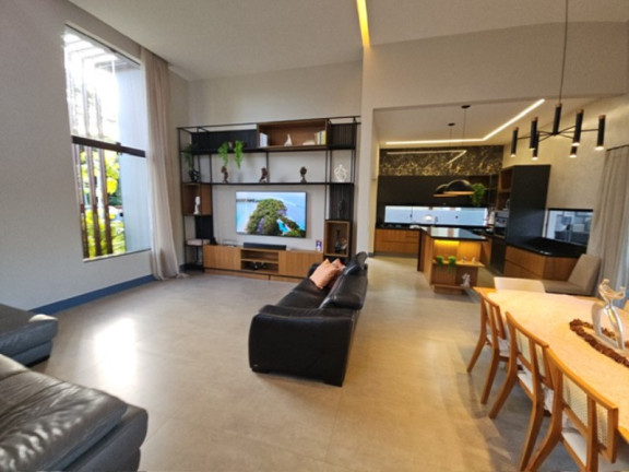 Imagem Imóvel com 3 Quartos à Venda, 270 m² em Busca Vida - Camaçari Imagem Imóvel com 3 Quartos à Venda, 270 m² em Busca Vida - Camaçari
