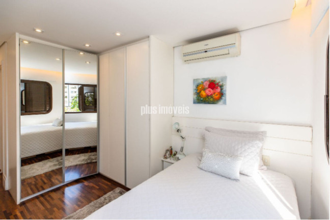 Imagem Apartamento com 3 Quartos à Venda, 120 m² em Moema - São Paulo Imagem Apartamento com 3 Quartos à Venda, 120 m² em Moema - São Paulo