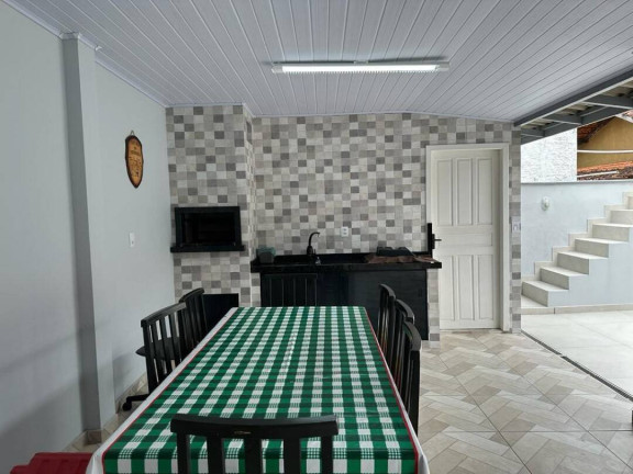 Imagem Casa com 3 Quartos à Venda, 130 m² em Centro - Balneário Barra Do Sul