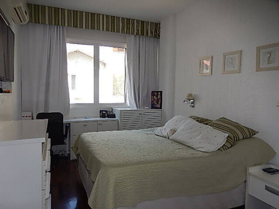 Imagem Apartamento com 3 Quartos à Venda, em Lagoa - Rio De Janeiro Imagem Apartamento com 3 Quartos à Venda, em Lagoa - Rio De Janeiro