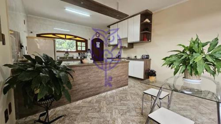 Imagem Casa com 3 Quartos à Venda, 383 m² em Centro - Serra Negra Imagem Casa com 3 Quartos à Venda, 383 m² em Centro - Serra Negra