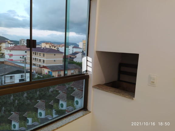 Imagem Apartamento com 1 Quarto à Venda, 46 m² em Camobi - Santa Maria