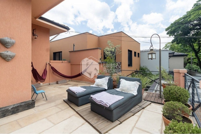 Imagem Casa com 4 Quartos à Venda, 300 m² em Moema - São Paulo Imagem Casa com 4 Quartos à Venda, 300 m² em Moema - São Paulo
