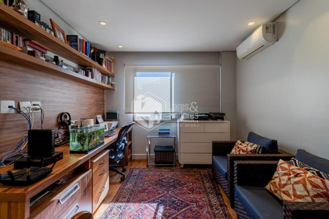 Imagem Apartamento com 4 Quartos à Venda, 261 m² em Real Parque - São Paulo