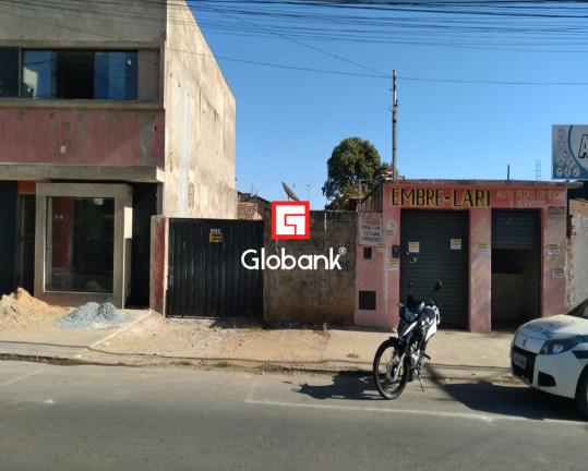 Imóvel Comercial à Venda, 180 m² em Major Prates - Montes Claros