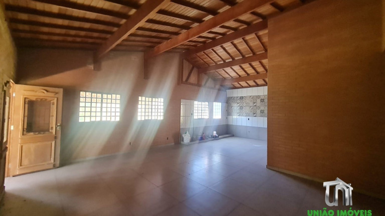 Imagem Imóvel com 3 Quartos à Venda,  em Arara Dos Pereiras - Bragança Paulista