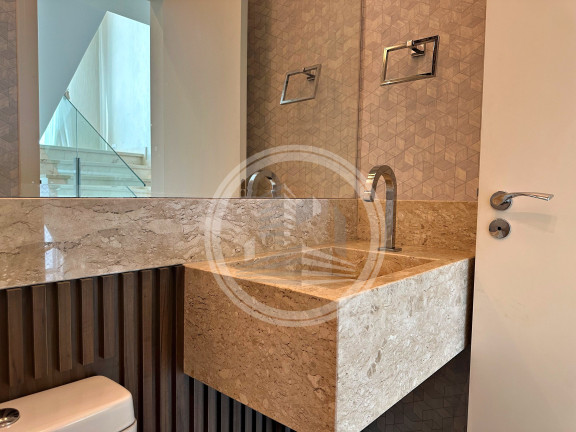Imagem Apartamento com 4 Quartos à Venda, 240 m² em Centro - Balneário Camboriú