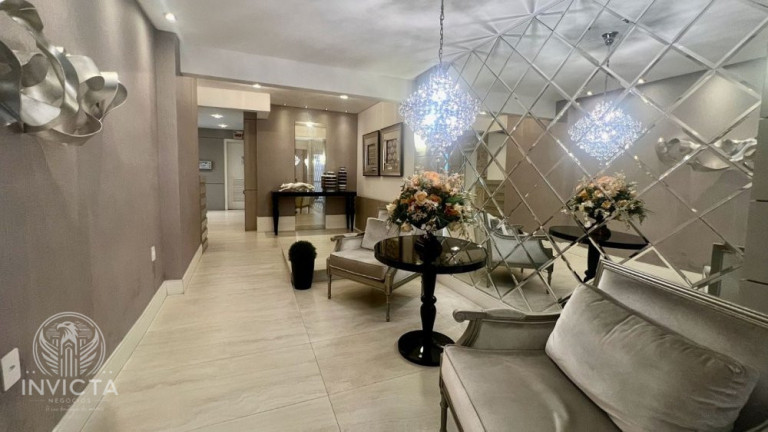 Imagem Apartamento com 3 Quartos à Venda, 100 m² em Centro - Balneário Camboriú Imagem Apartamento com 3 Quartos à Venda, 100 m² em Centro - Balneário Camboriú