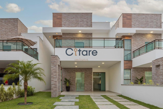 Casa com 3 Quartos à Venda, 223 m² em Tamatanduba - Eusébio