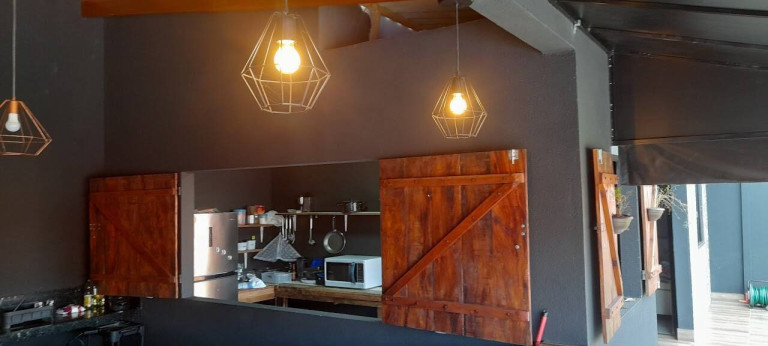 Imagem Casa com 1 Quarto à Venda, 330 m² em Jardim Paraná - Arapongas Imagem Casa com 1 Quarto à Venda, 330 m² em Jardim Paraná - Arapongas