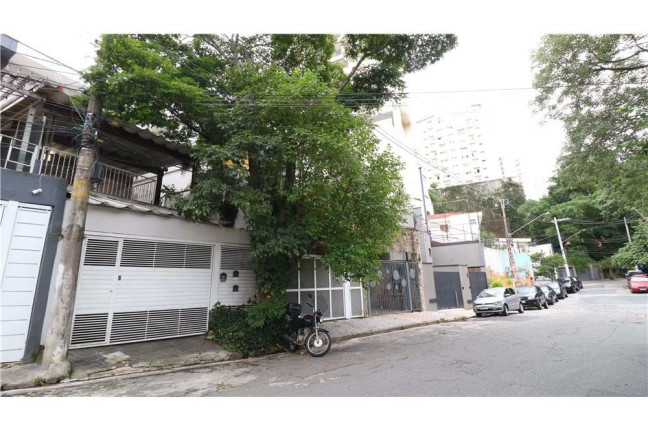 Imagem Casa com 3 Quartos à Venda, 150 m² em Vila Madalena - São Paulo Imagem Casa com 3 Quartos à Venda, 150 m² em Vila Madalena - São Paulo
