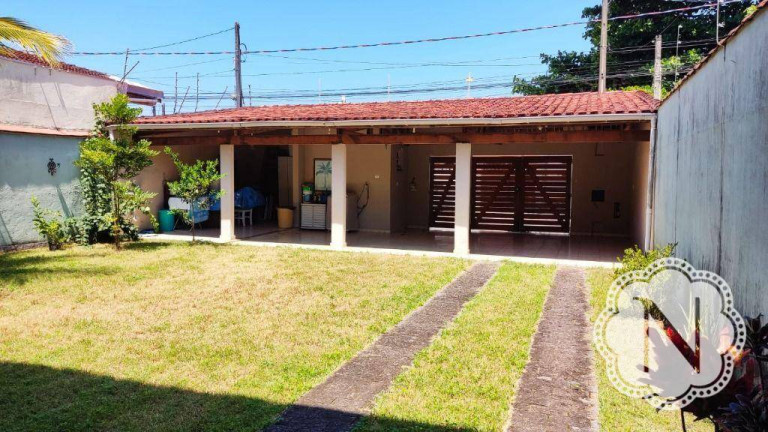 Imagem Sobrado com 4 Quartos para Alugar, 253 m² em Savoy - Itanhaém