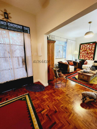 Casa com 3 Quartos à Venda, 235 m² em Sumaré - São Paulo