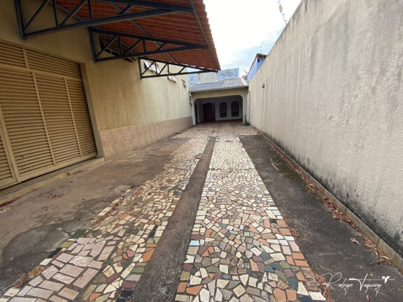 Imagem Casa com 4 Quartos à Venda, 272 m² em Jardim Santo Antônio - Goiânia Imagem Casa com 4 Quartos à Venda, 272 m² em Jardim Santo Antônio - Goiânia