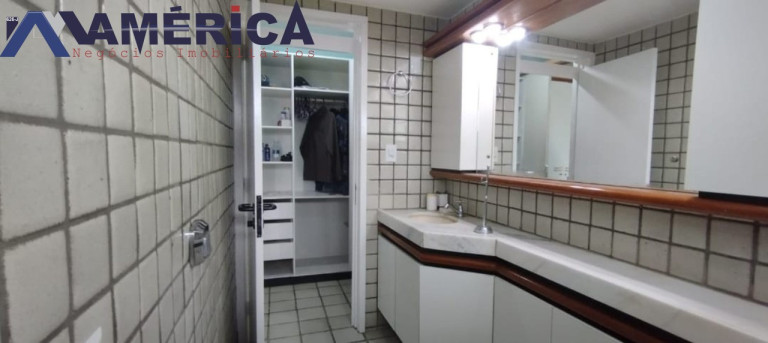 Imagem Imóvel com 5 Quartos à Venda, 215 m² em Jardim Oceania - João Pessoa Imagem Imóvel com 5 Quartos à Venda, 215 m² em Jardim Oceania - João Pessoa